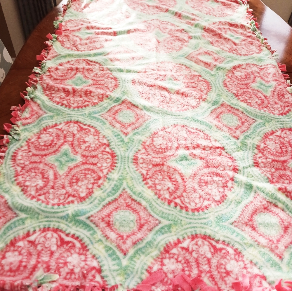 NEW Adult fleece blanket
